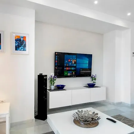 New 300 Mts From - Pass The Keys Appartamento Marbella