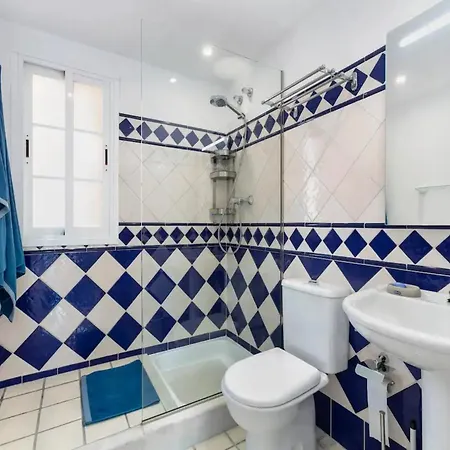 New 300 Mts From - Pass The Keys Marbella