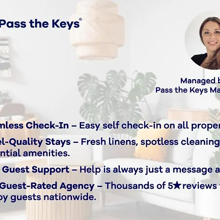 Apartment New 300 Mts From - Pass The Keys *