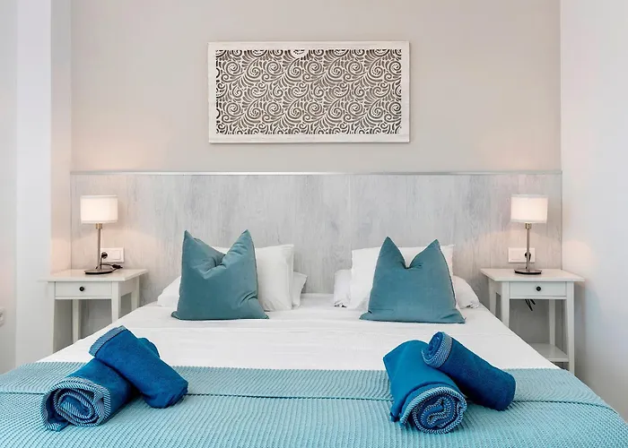 New 300 Mts From - Pass The Keys Appartamento